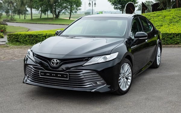 Toyota Camry 2.0G